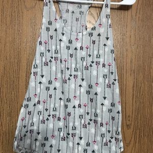 pink arrow and grey tank top